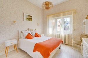 2 habitaciones, tabla de planchar con plancha y wifi gratis 