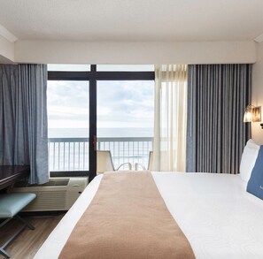 2 chambres, coffres-forts dans les chambres, fer et planche à repasser