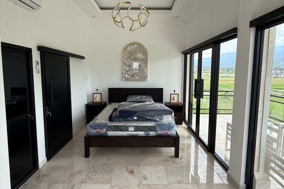 Exclusive Villa, 1 Bedroom, Private Pool | Individually decorated, desk, laptop workspace, blackout drapes