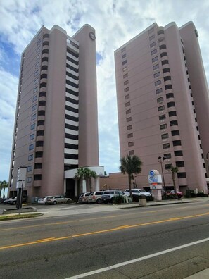 Exterior - Palms Resort 501: 3BR Oceanfront Condo (Myrtle Beach)