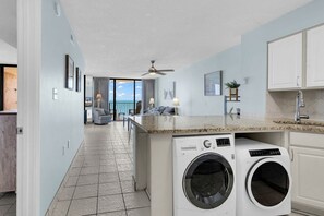 Interior - Palms Resort 501: 3BR Oceanfront Condo (Myrtle Beach)