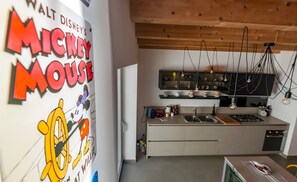 Kühlschrank, Ofen, Herdplatte, Geschirrspüler