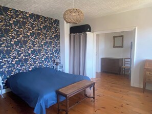 3 chambres, fer et planche à repasser, Wi-Fi