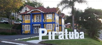 Apto 104 Ed Dambros ótima localização