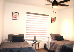 3 bedrooms, desk, iron/ironing board, travel crib
