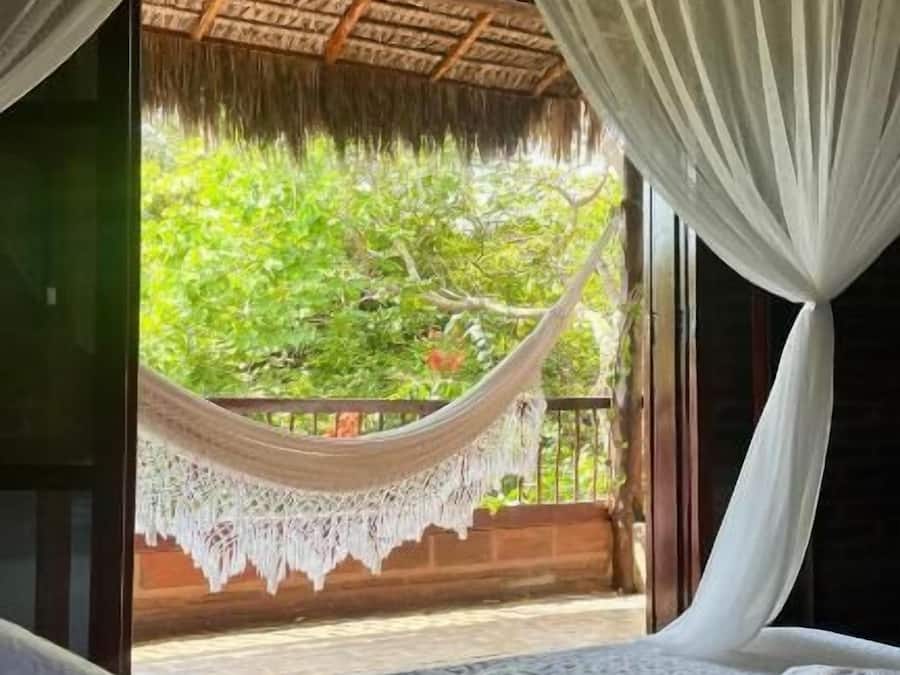 Minibar dan Wi-Fi gratis