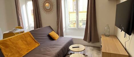 1 bedroom, WiFi, bed sheets