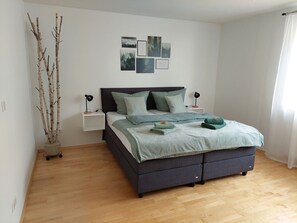 2 bedrooms, free WiFi, bed sheets - New from spring 2025! Vacation apartment "Kleine Auszeit" in the Spessart (Burgsinn)