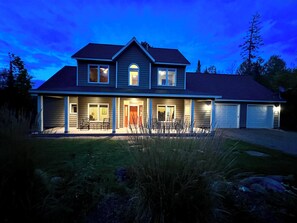 Exterior - Superb 4-bedroom house on Shagawa Lake with dock, boat lift, and total comfort. (Ely)