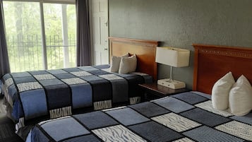 雙人或雙床房 | 免費無線上網