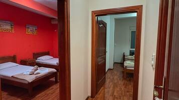 2 sovrum, strykjärn/strykbräda, wi-fi och sängkläder