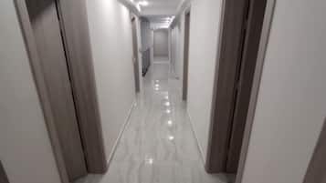 Pintu masuk interior