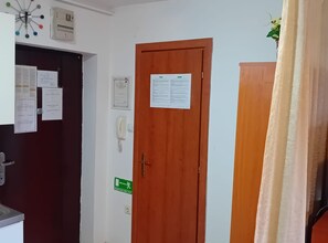 Studio (Apartments Petrova) | Private kitchen | Fridge - Apartment Petrova (Zagreb)