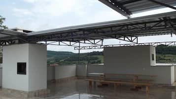 標準公寓 | 室外用餐