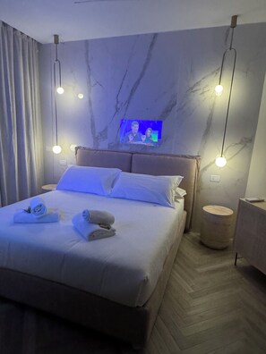 1 slaapkamer, een strijkplank/strijkijzer, wifi, beddengoed