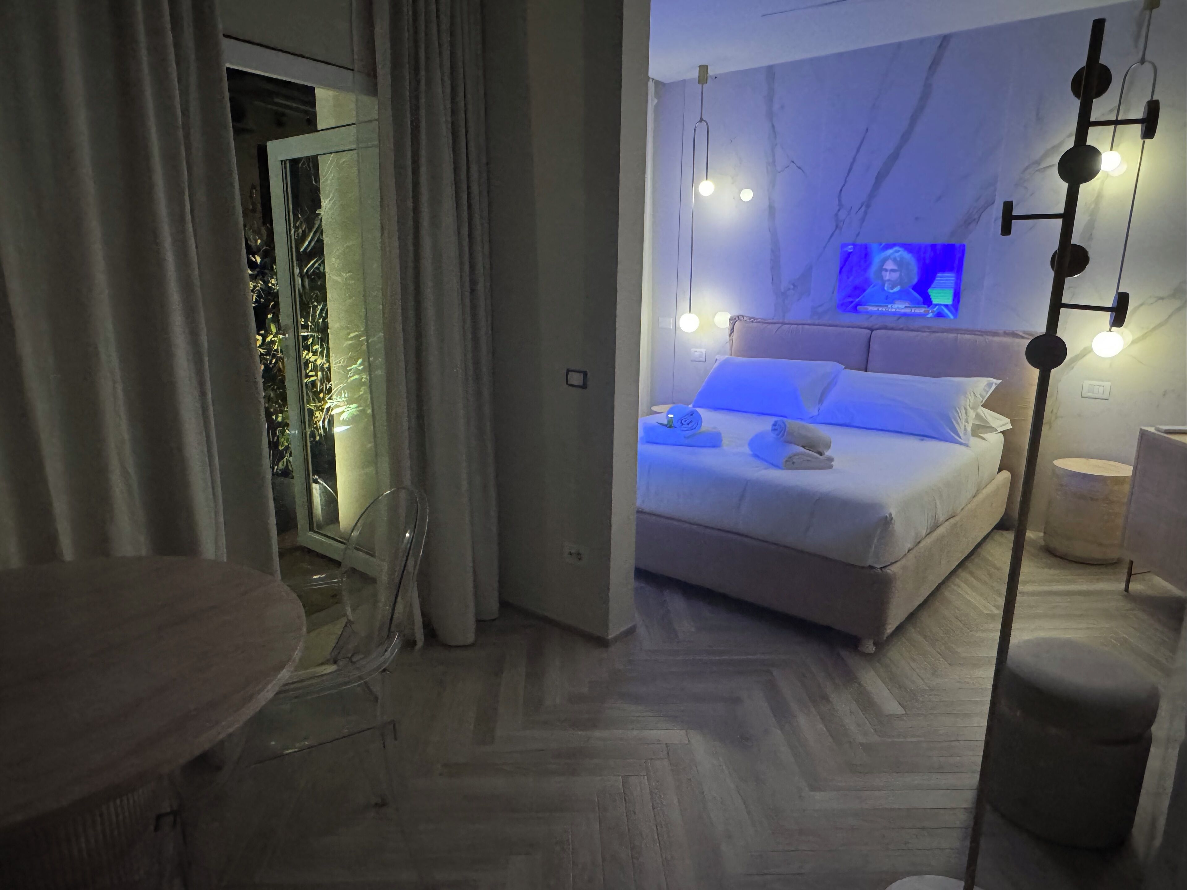 1 chambre, fer et planche à repasser, Wi-Fi, draps fournis