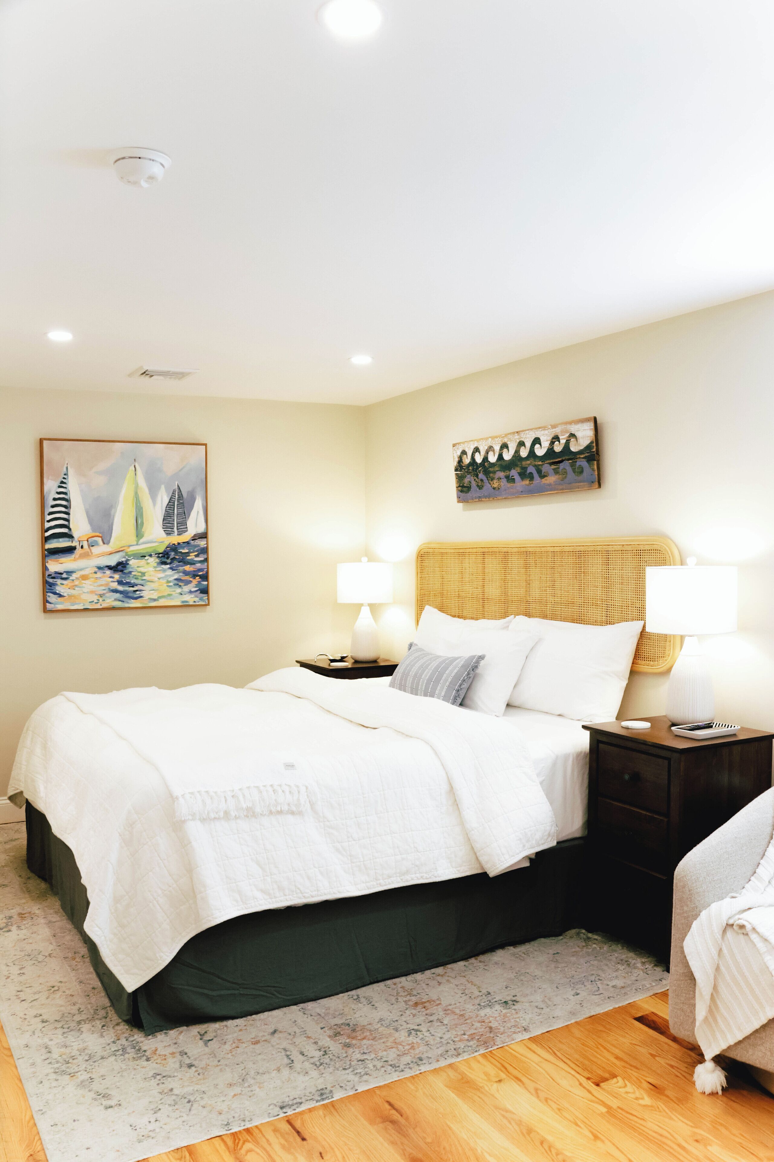 3 多间卧室、 熨斗/熨衣板、WiFi、床单