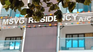 Fachada da propriedade