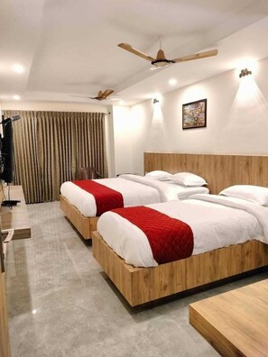 Desk, free WiFi, bed sheets