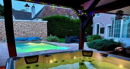 Champagne Therapy: Charming residence with swimming pool and SPA - 7 rooms