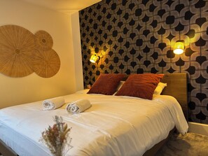 Superior Double Room, Park View | In-room safe, desk, laptop workspace, blackout drapes - hotel restaurant LEs Boissières (Bioule)