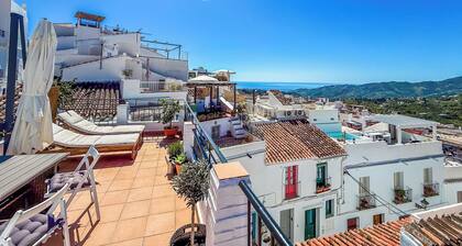 Two bed House With Roof Terrace in the Beautiful Village of Frigiliana