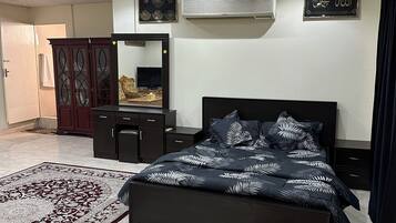 1 habitación, wifi y ropa de cama