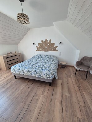 3 bedrooms, WiFi, bed sheets