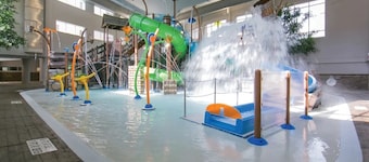 Adventure Awaits at Our 2BR Gatlinburg Getaway – Walk, Splash, Explore!