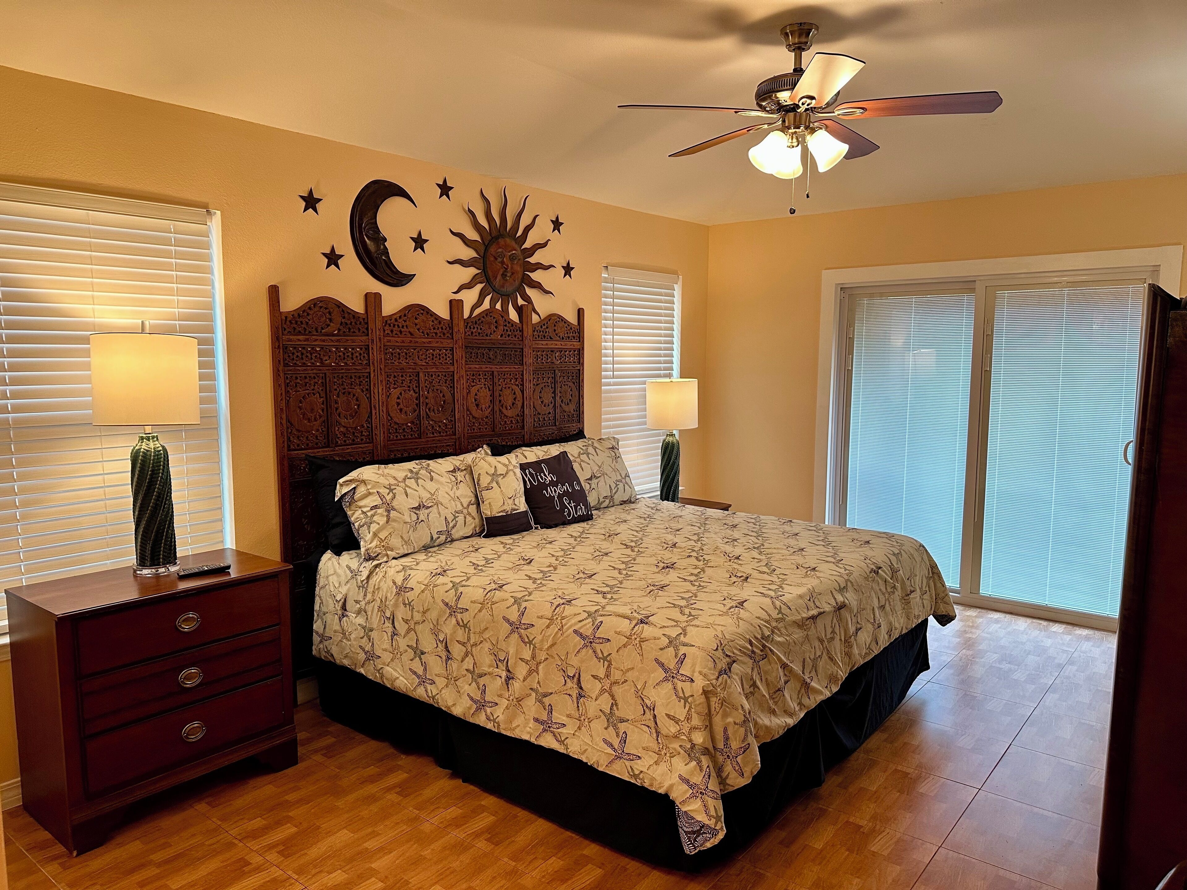 2 bedrooms, iron/ironing board, WiFi, bed sheets