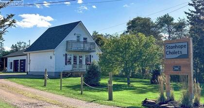 Cozy House/Cottage, minutes to National Park & Golf Course