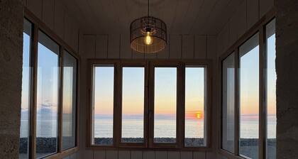 Villa Ocean View with Direct Access to the Beach from the Garden