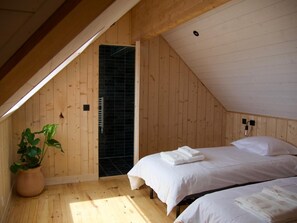 4 bedrooms, WiFi, bed sheets