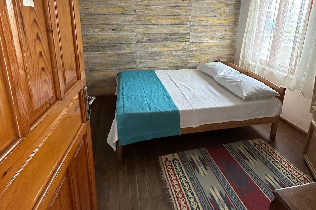 Habitación estándar | Wifi gratis y ropa de cama