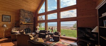 Osakis Sunrise Cabin - on the lake!