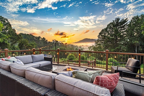 Private, Views, 2 Pools 2 Firepits, HotTub Sleep24