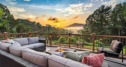 Private, Views, 2 Pools 2 Firepits, HotTub Sleep24