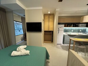 1 chambre, fer et planche à repasser, Wi-Fi, draps fournis