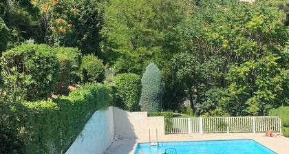 Nice 4 bedroom apartment with sea view - air conditioning - pool