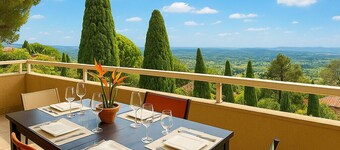 Nice 4 bedroom apartment with sea view - air conditioning - pool