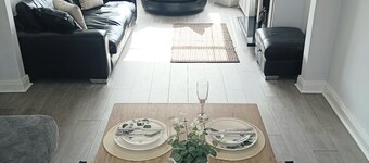 renovated 3 bedroom House, 3 miles from city centre, Belfast City Hall.