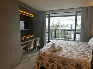1 Schlafzimmer, Schreibtisch, WLAN, Bettwäsche