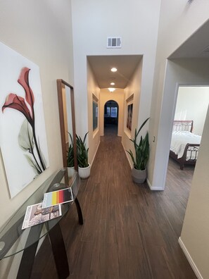 3 Schlafzimmer, Bügeleisen/Bügelbrett, WLAN, Bettwäsche