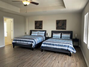 4 Schlafzimmer, Bügeleisen/Bügelbrett, kostenloses WLAN, Bettwäsche