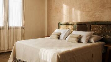 Sabonete, shampoo, papel higiênico