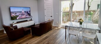 2 Minutes to UT & 8 min to Downtown: Pets OK + Free Bkfast & Coffee
