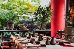 Outdoor dining - Vidanta Resort at Nuevo Vallarta-Grand Mayan - 2 Bedroom Suite (Las Jarretaderas)