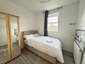 Casa | 1 habitación, wifi gratis y ropa de cama