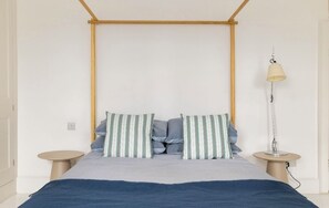 5 Schlafzimmer, Bügeleisen/Bügelbrett, WLAN, Bettwäsche