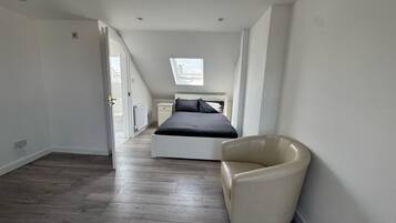 House | 2 bedrooms, free WiFi, bed sheets